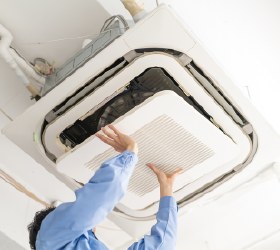 業務用エアコンの空調設備工事